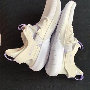 NWOT Nike Flex Contact 6.5